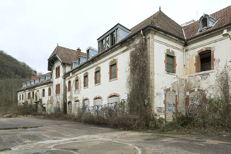 usine à papier de la société des Papeteries Bisontines, usine de fibres artificielles et synthétiques dite usine des Soieries puis de la Rhodiacéta