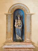 statue de la Vierge à l'Enfant