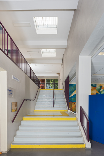 centre culturel (maison de la culture), gymnase et bourse du travail