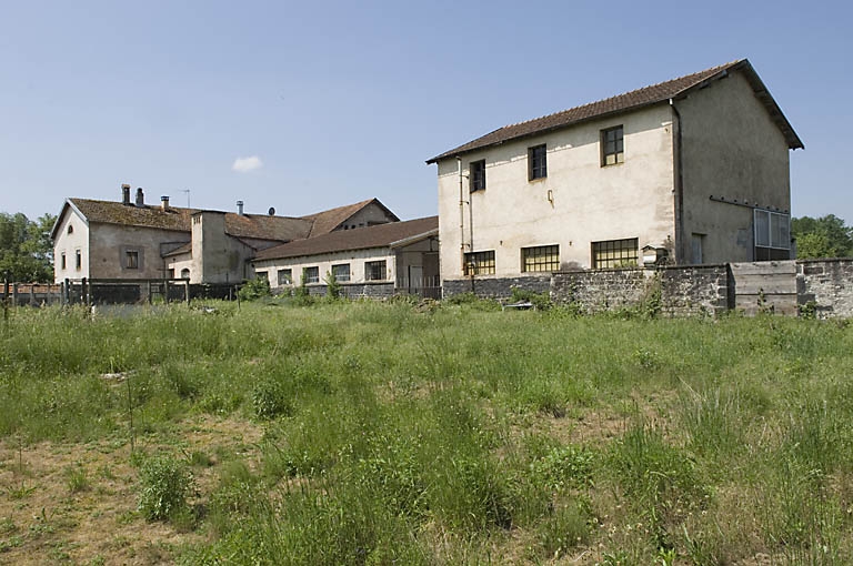moulin à farine Deharbe, puis moulin à papier Hirsch, puis féculerie Brueder, puis usine de préparation de produits textiles (retorderie) Dorget