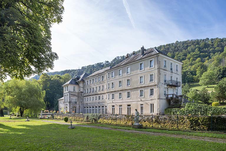 thermalisme dans la commune de Guillon-les-Bains (le)