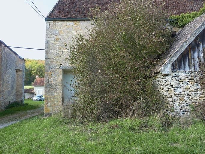 maladrerie Saint-Barthélemy, puis ferme dite la Maladrerie (à l'abandon)
