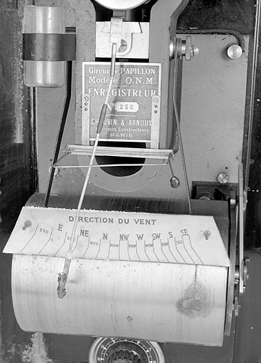 instrument de mesure et d'enregistrement (girouette Papillon avec galvanomètre enregistreur Chauvin et Arnoux)