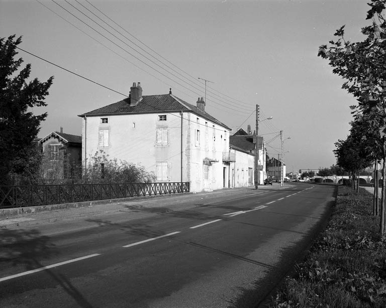 entrepôt commercial, maison