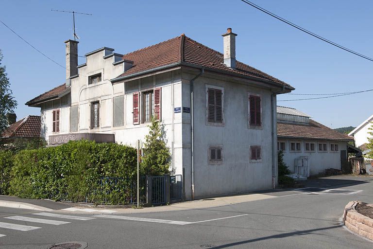 bains douches, actuellement logement