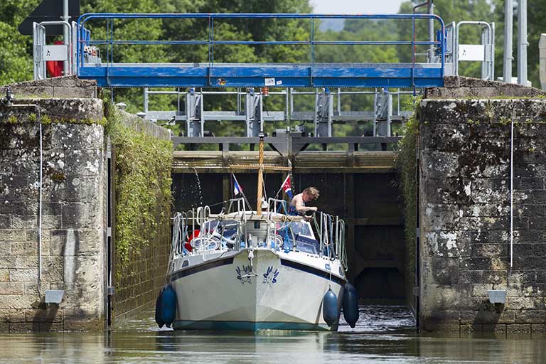 le canal de l'Est, branche sud, actuellement canal des Vosges