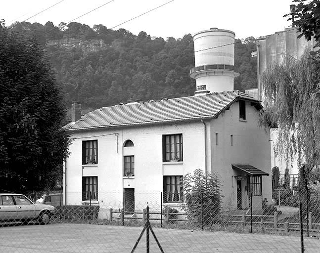 usine à papier de la société des Papeteries Bisontines, usine de fibres artificielles et synthétiques dite usine des Soieries puis de la Rhodiacéta