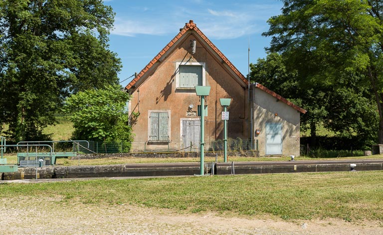 site de l'écluse 18 du versant Océan, dite du Thiellay ou du Thiélay (canal du Centre)
