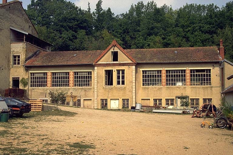 usine de lunetterie, usine de tabletterie (usine de tournerie), centrale hydroélectrique de la société les Fils d'Emile Tournier