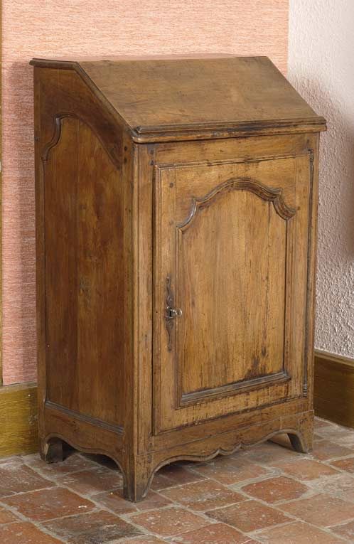 prie-Dieu de sacristie à armoire et pupitre