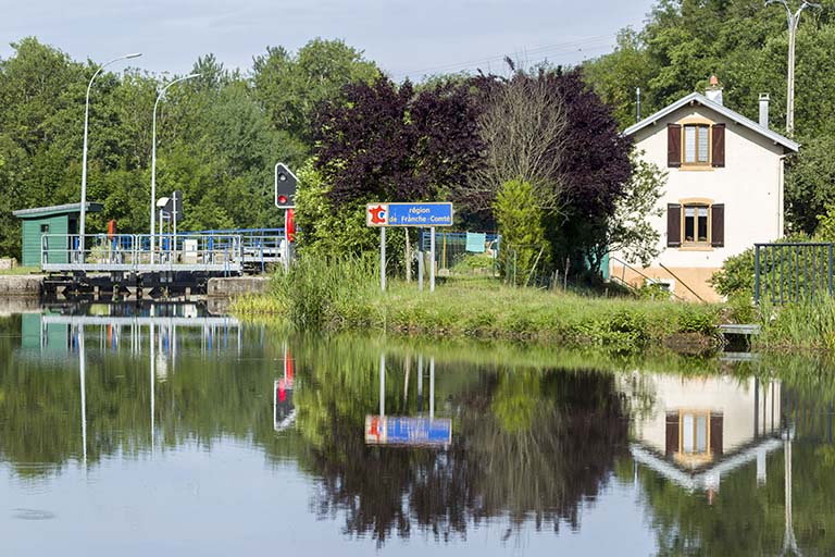 site d'écluse n°37 (canal de l'Est)