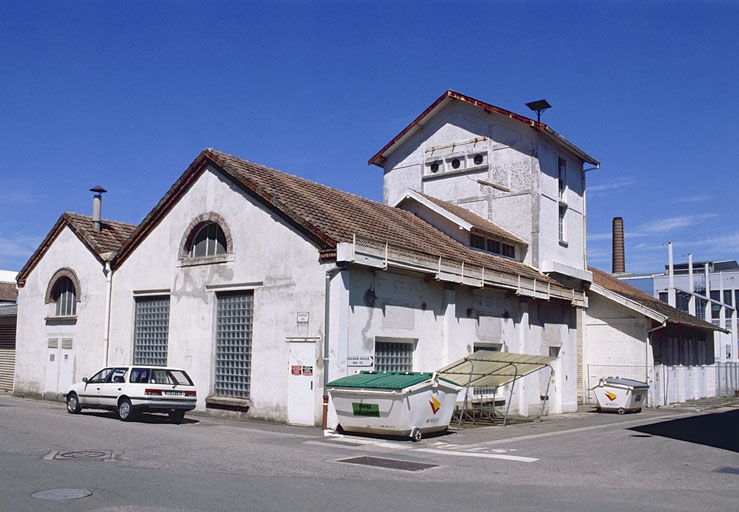 usine de construction mécanique et électrique de la Société alsacienne de Constructions mécaniques (SACM), puis Alsthom, puis Alsthom-Atlantique, puis GEC-Alsthom, actuellement Alstom