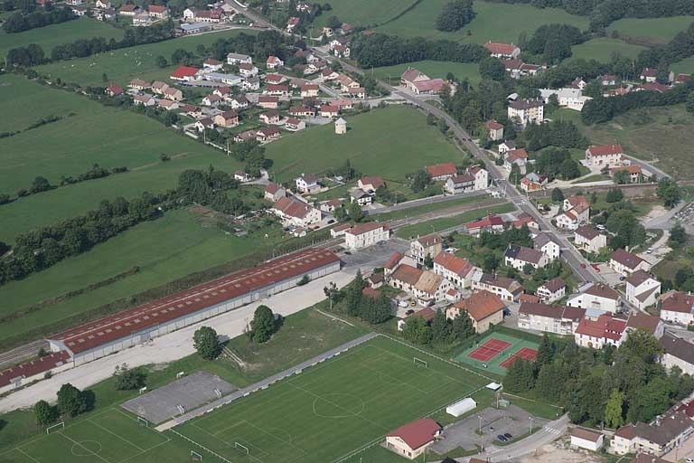 gare de Saint-Laurent-en-Grandvaux (voie ferrée Andelot - La Cluse)