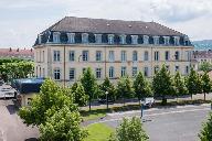 Caserne, puis centre d'apprentissage Luxembourg, puis collège d'enseignement technique Luxembourg, actuellement lycée professionnel Luxembourg.