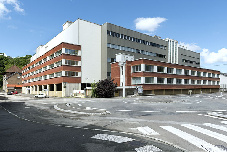 usine à papier de la société des Papeteries Bisontines, usine de fibres artificielles et synthétiques dite usine des Soieries puis de la Rhodiacéta