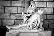 groupe sculpté : Vierge de Pitié
