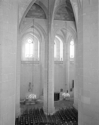 église abbatiale de l'abbaye Saint-Oyend, actuellement cathédrale Saint-Pierre, Saint-Paul et Saint-André