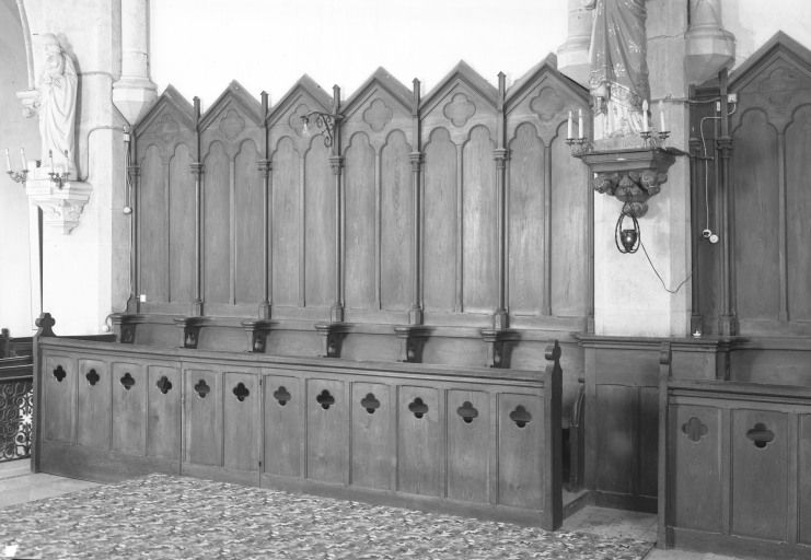 lambris de demi-revêtement, stalle, 28, style néo-gothique