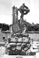 tombeau de la famille Joseph Bailly-Salins