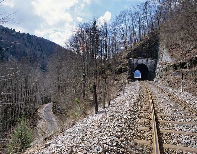 3 tunnels dits souterrains du Grépillon, du Chalet et de Tancua (voie ferrée Andelot - La Cluse)