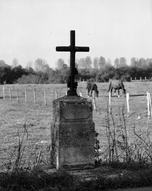 croix de chemin dite Croix Chalumeau