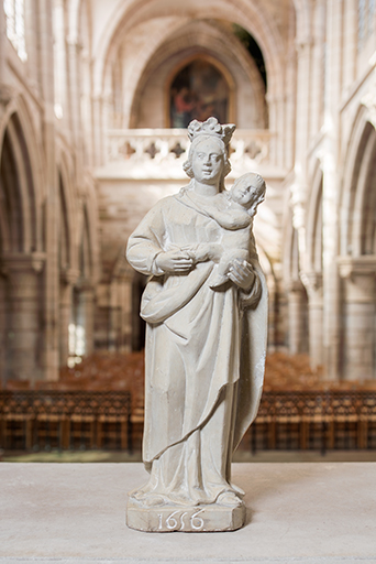 statuette : La Vierge à l'Enfant