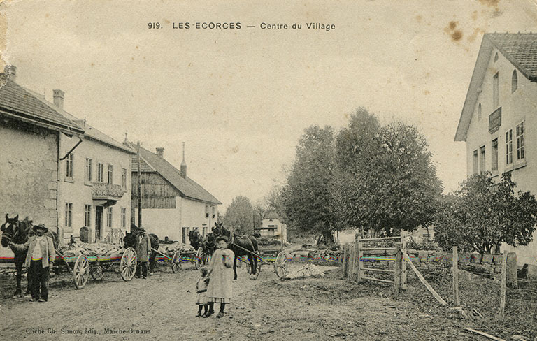 ferme, café Roussel, atelier de pierres pour l’horlogerie
