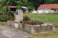 fontaine-abreuvoir de Saint-Albin