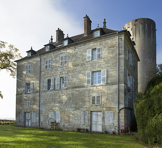 château dit le nouveau château ou la gentilhommière