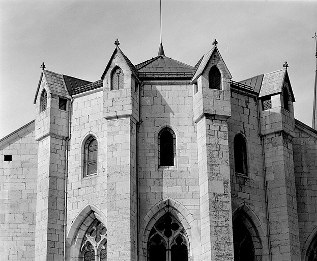 église abbatiale de l'abbaye Saint-Oyend, actuellement cathédrale Saint-Pierre, Saint-Paul et Saint-André