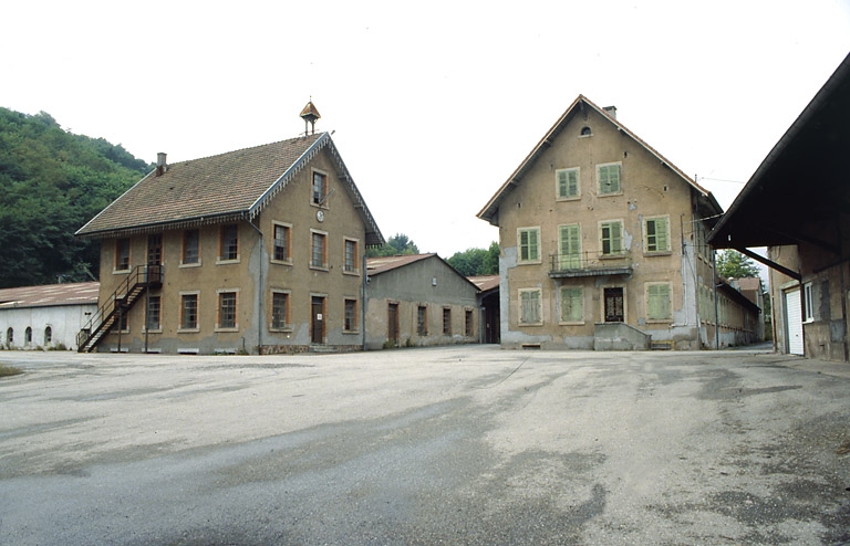 tissage et filature de coton Zeller Frères et Cie, puis Ets Zeller frères, puis usine d'articles en caoutchouc et de pièces détachées en matière plastique Transac