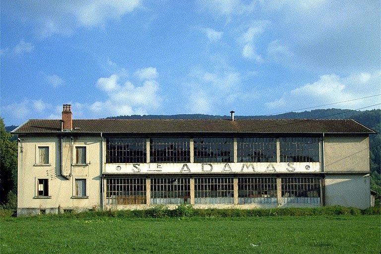 usine de taille de pierre pour la joaillerie et l'industrie dite diamanterie Adamas