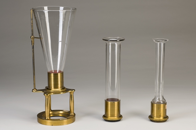 instrument de démonstration en statique des fluides (appareil de Masson)