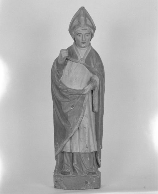 statue (statuette) : saint Léger