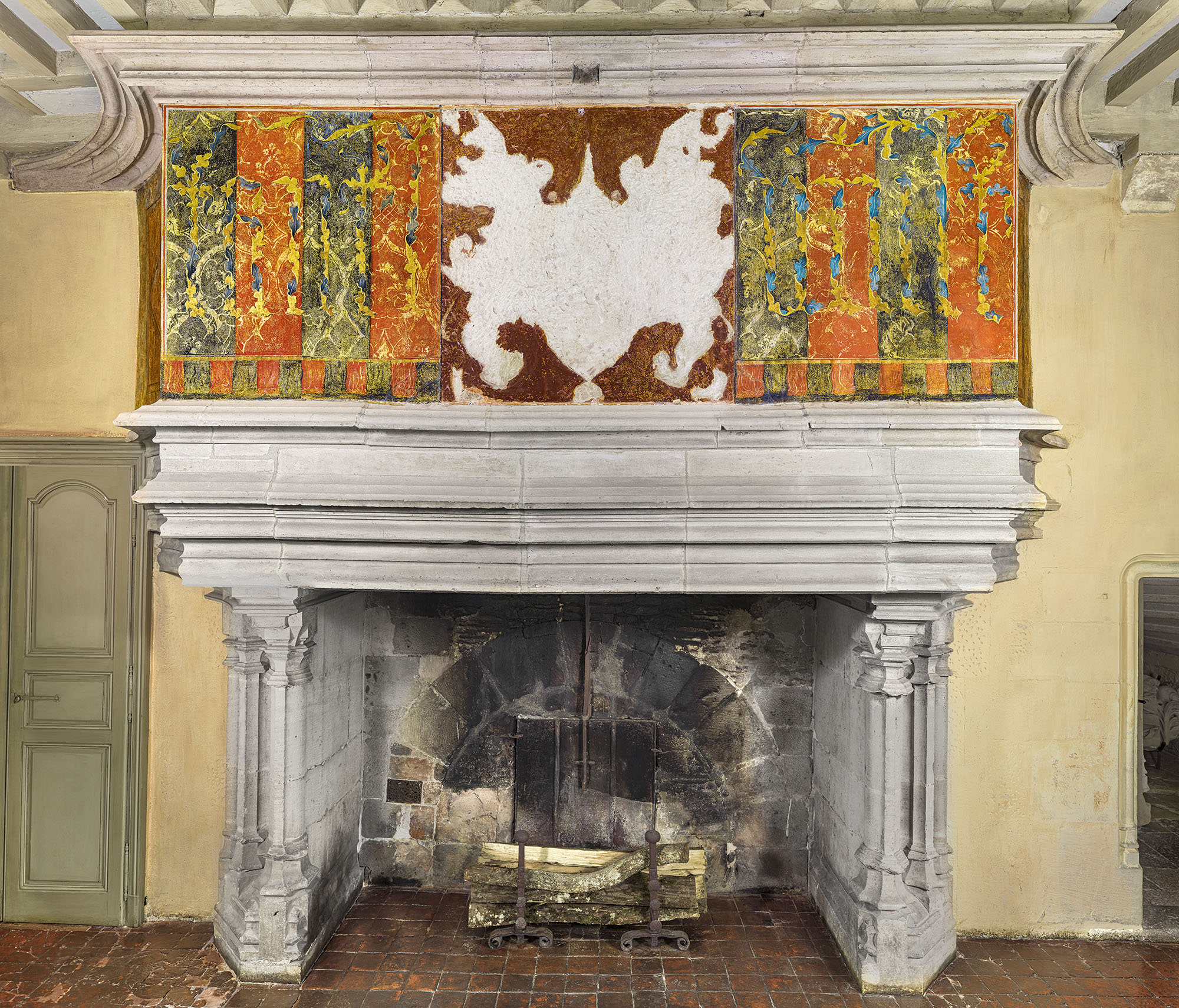 peinture monumentale : décor de cheminée