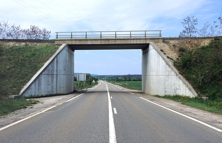 pont ferroviaire (voie ferrée Andelot - La Cluse)