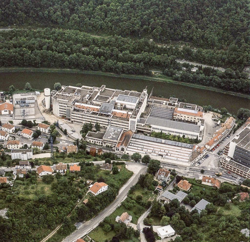 usine à papier de la société des Papeteries Bisontines, usine de fibres artificielles et synthétiques dite usine des Soieries puis de la Rhodiacéta