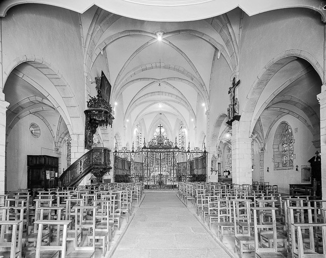 collégiale de la Nativité-de-la-Vierge, actuellement église paroissiale de l'Assomption