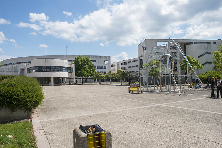 lycée Louis Aragon