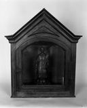 bâton de procession : saint Vincent, dans une armoire vitrée