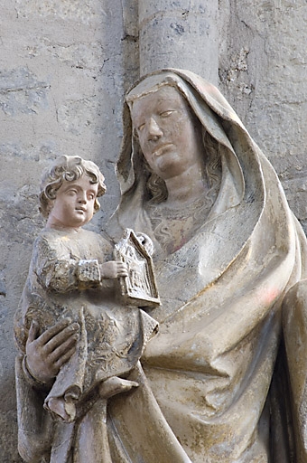 statue : la Vierge à l'Enfant