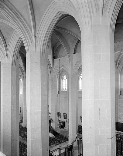 église abbatiale de l'abbaye Saint-Oyend, actuellement cathédrale Saint-Pierre, Saint-Paul et Saint-André