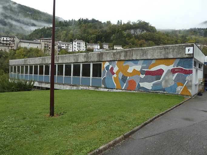 revêtement mural, décor d'architecture : le  ski de fond