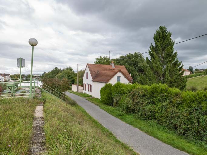 site d'écluse III du versant Méditerranée (canal du Centre)