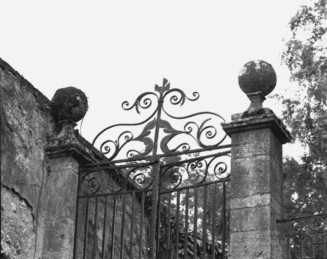 maison, puis imprimerie Barbizet, puis Barbizet-Roux, puis Gilbert Roux, actuellement logement