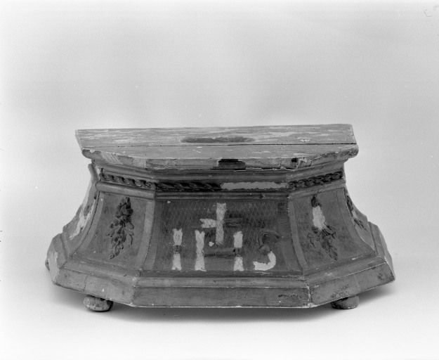 socle