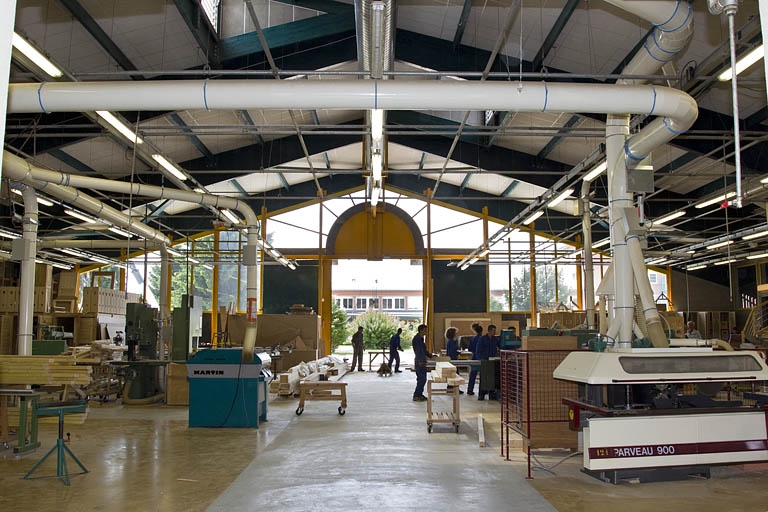 école professionnelle (collège puis lycée Toussaint Louverture)