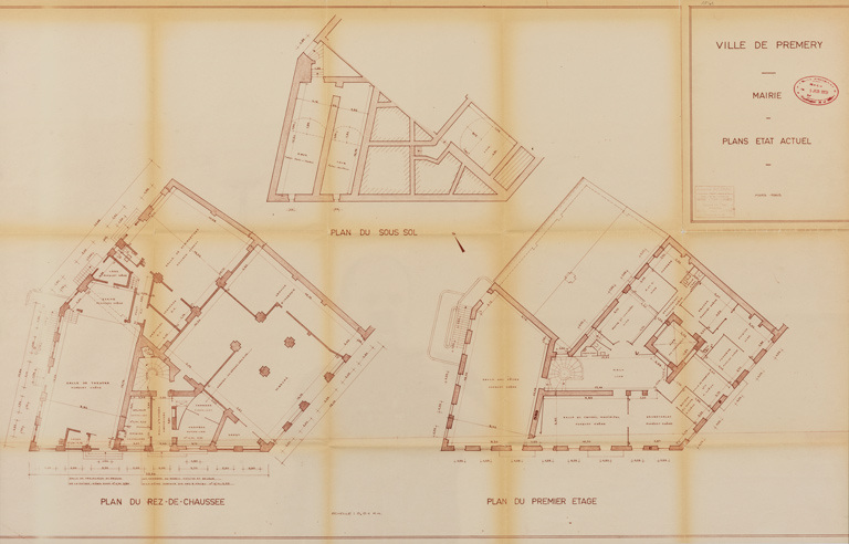 halle, mairie, salle des fêtes et cinéma