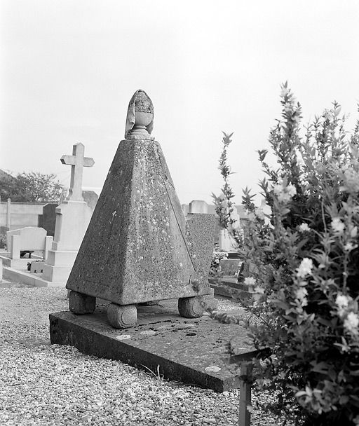 tombeau de la famille Barrault