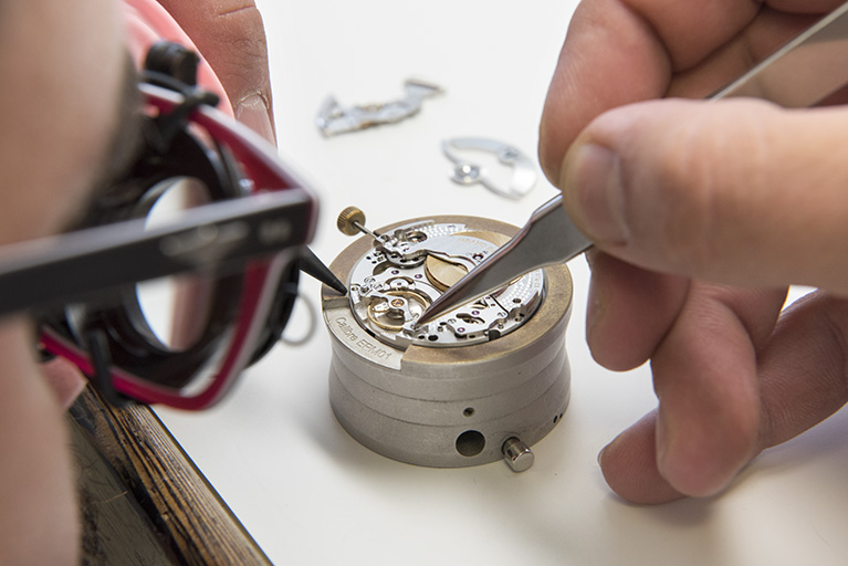 usine d'horlogerie (usine de montres) Péquignet